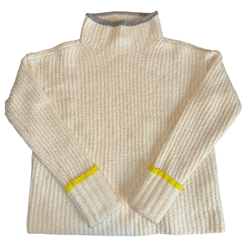 maeve by anthropolgie Cream Ribbed Turtleneck Sweater‎ Yellow Trim Gray Collar